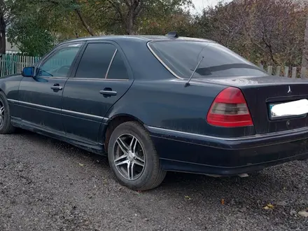 Mercedes-Benz C 200 1997 года за 2 100 000 тг. в Караганда