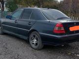 Mercedes-Benz C 200 1997 годаүшін2 100 000 тг. в Караганда – фото 2