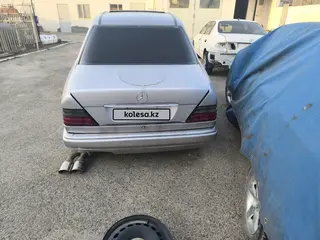 Mercedes-Benz E-Class, 1994