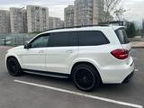 Mercedes-Benz GLS 63 AMG 2017 года за 28 000 000 тг. в Алматы – фото 3