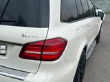 Mercedes-Benz GLS 63 AMG 2017 года за 28 000 000 тг. в Алматы – фото 2