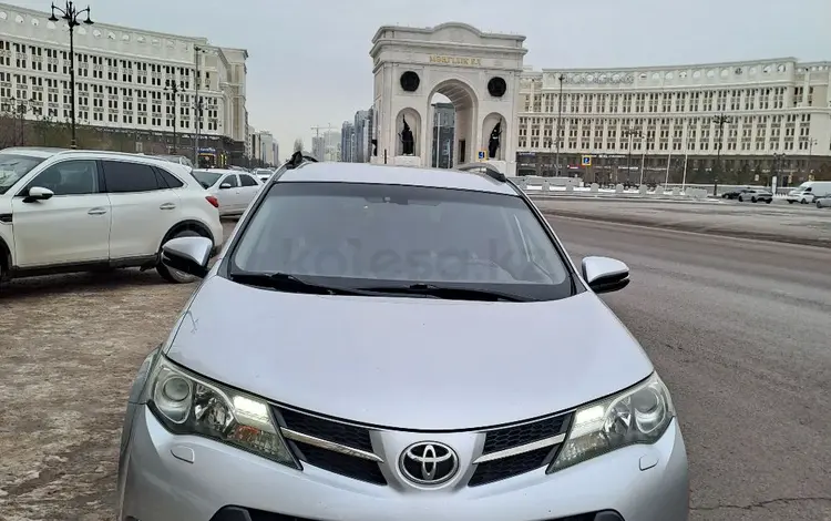 Toyota RAV4 2013 годаүшін8 700 000 тг. в Астана