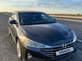 Hyundai Elantra 2020 года за 6 500 000 тг. в Астана – фото 2