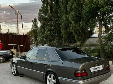 Mercedes-Benz E 280 1993 года за 3 350 000 тг. в Тараз – фото 13