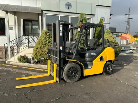 Komatsu  FG35, вагонка, 4.5 метра, газ-бензин 2018 года за 9 999 999 тг. в Алматы