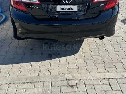 Toyota Camry 2014 года за 6 000 000 тг. в Актау – фото 16