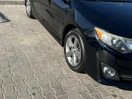 Toyota Camry 2014 года за 6 000 000 тг. в Актау – фото 18