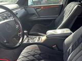 Mercedes-Benz E 320 1998 годаүшін2 890 000 тг. в Караганда – фото 5