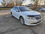 Toyota Camry 2012 года за 8 600 000 тг. в Урджар – фото 2