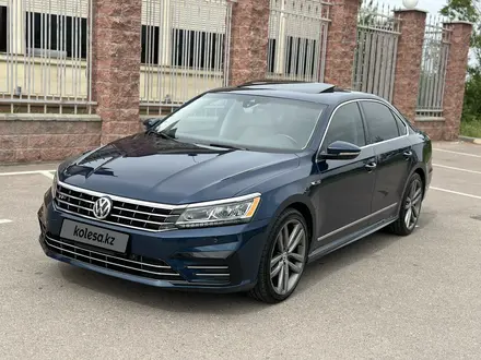 Volkswagen Passat 2019 года за 9 800 000 тг. в Алматы – фото 4