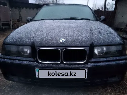 BMW 320 1993 года за 1 700 000 тг. в Семей – фото 2