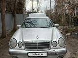 Mercedes-Benz E 230 1997 года за 2 850 000 тг. в Алматы