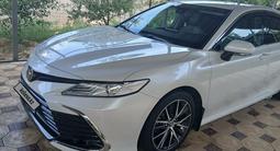 Toyota Camry 2021 года за 13 700 000 тг. в Шымкент – фото 5
