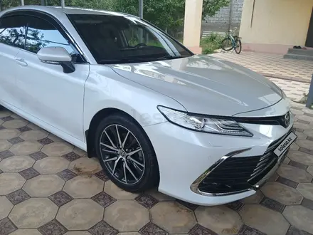 Toyota Camry 2021 года за 13 700 000 тг. в Шымкент – фото 8