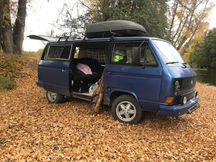 Volkswagen Multivan 1988 года за 3 000 000 тг. в Актобе – фото 25