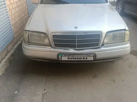 Mercedes-Benz C 220 1993 года за 1 150 000 тг. в Астана – фото 4