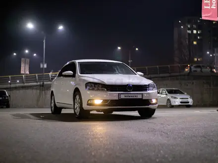 Volkswagen Passat 2014 года за 7 000 000 тг. в Алматы – фото 33