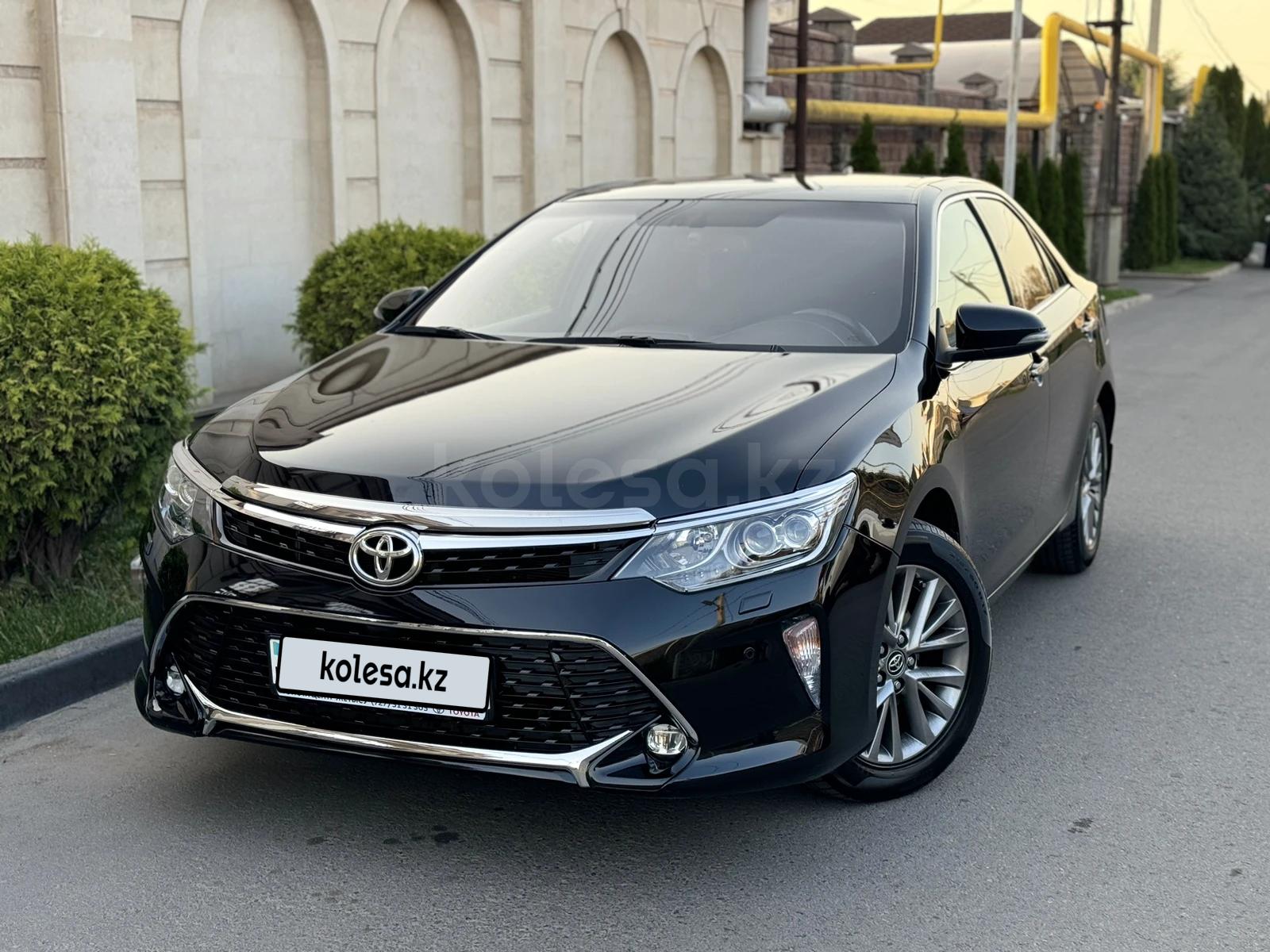 Toyota Camry 2017 г.