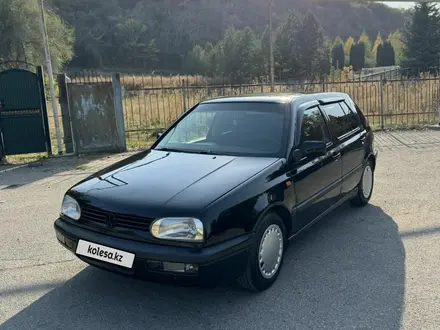 Volkswagen Golf 1992 года за 1 500 000 тг. в Алматы – фото 2