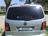 Volkswagen Touran 2008 года за 4 000 000 тг. в Тараз – фото 2