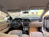 Hyundai Sonata 2017 года за 3 800 000 тг. в Атырау – фото 3