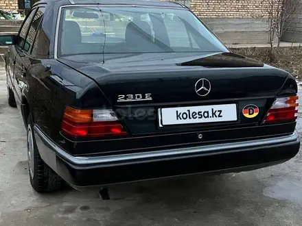 Mercedes-Benz E 230 1990 года за 2 000 000 тг. в Шымкент