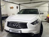 Infiniti QX70 2014 года за 14 500 000 тг. в Щучинск – фото 2