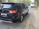 Kia Carnival 2015 года за 9 100 000 тг. в Шымкент – фото 5