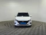 Hyundai Accent 2022 года за 6 230 000 тг. в Алматы – фото 2