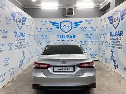 Toyota Camry 2019 года за 12 990 000 тг. в Тараз – фото 9