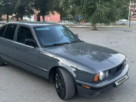 BMW 525 1992 года за 1 200 000 тг. в Туркестан – фото 2
