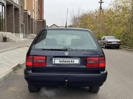 Volkswagen Passat 1996 года за 2 650 000 тг. в Кокшетау – фото 12