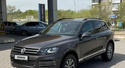 Volkswagen Touareg 2011 года за 9 200 000 тг. в Караганда