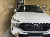 Hyundai Santa Fe 2023 года за 20 900 000 тг. в Алматы