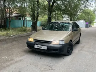 Toyota Carina E