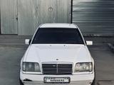 Mercedes-Benz E 320 1993 года за 2 100 000 тг. в Алматы – фото 2