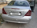 Mercedes-Benz C 180 2002 года за 3 000 000 тг. в Тараз – фото 3