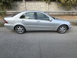 Mercedes-Benz C 180 2002 года за 3 000 000 тг. в Тараз – фото 4
