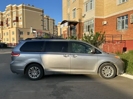 Toyota Sienna 2013 года за 5 700 000 тг. в Актобе – фото 3