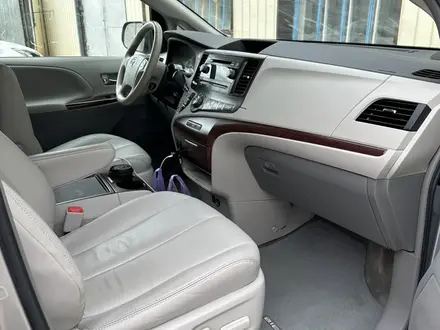Toyota Sienna 2013 года за 5 700 000 тг. в Актобе – фото 5