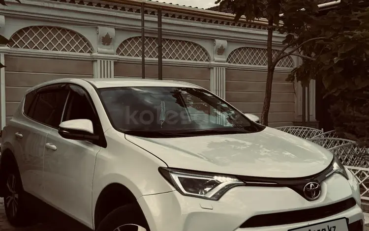 Toyota RAV4 2017 годаүшін12 300 000 тг. в Алматы