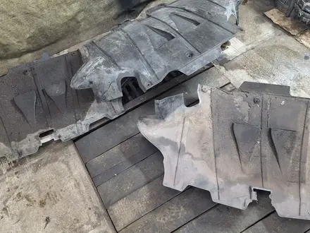 Защита двигателя ауди в4 за 15 000 тг. в Усть-Каменогорск