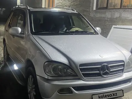 Mercedes-Benz ML 320 1998 года за 3 800 000 тг. в Жаркент – фото 2