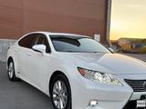 Lexus ES 300h 2014 годаүшін10 000 000 тг. в Караганда – фото 2