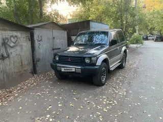 Mitsubishi Pajero, 1992