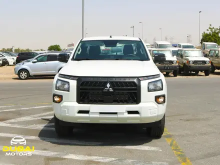 Mitsubishi L200 2024 года за 14 680 000 тг. в Атырау – фото 2