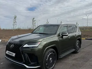 Lexus LX 600