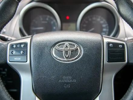 Toyota Land Cruiser Prado 2015 года за 15 790 000 тг. в Алматы – фото 17