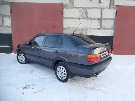 Volkswagen Vento 1992 года за 2 050 000 тг. в Караганда – фото 4