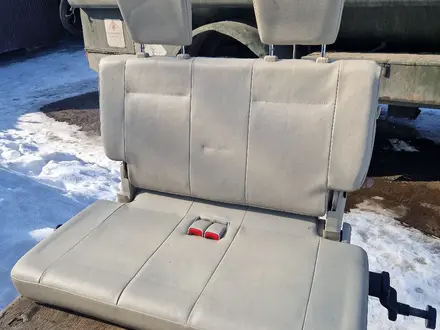 Третий ряд сидений на мицубиси паджеро 4 за 50 000 тг. в Алматы